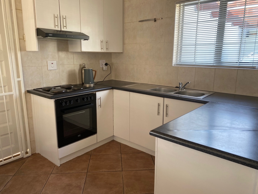 2 Bedroom Property for Sale in Parklands Western Cape